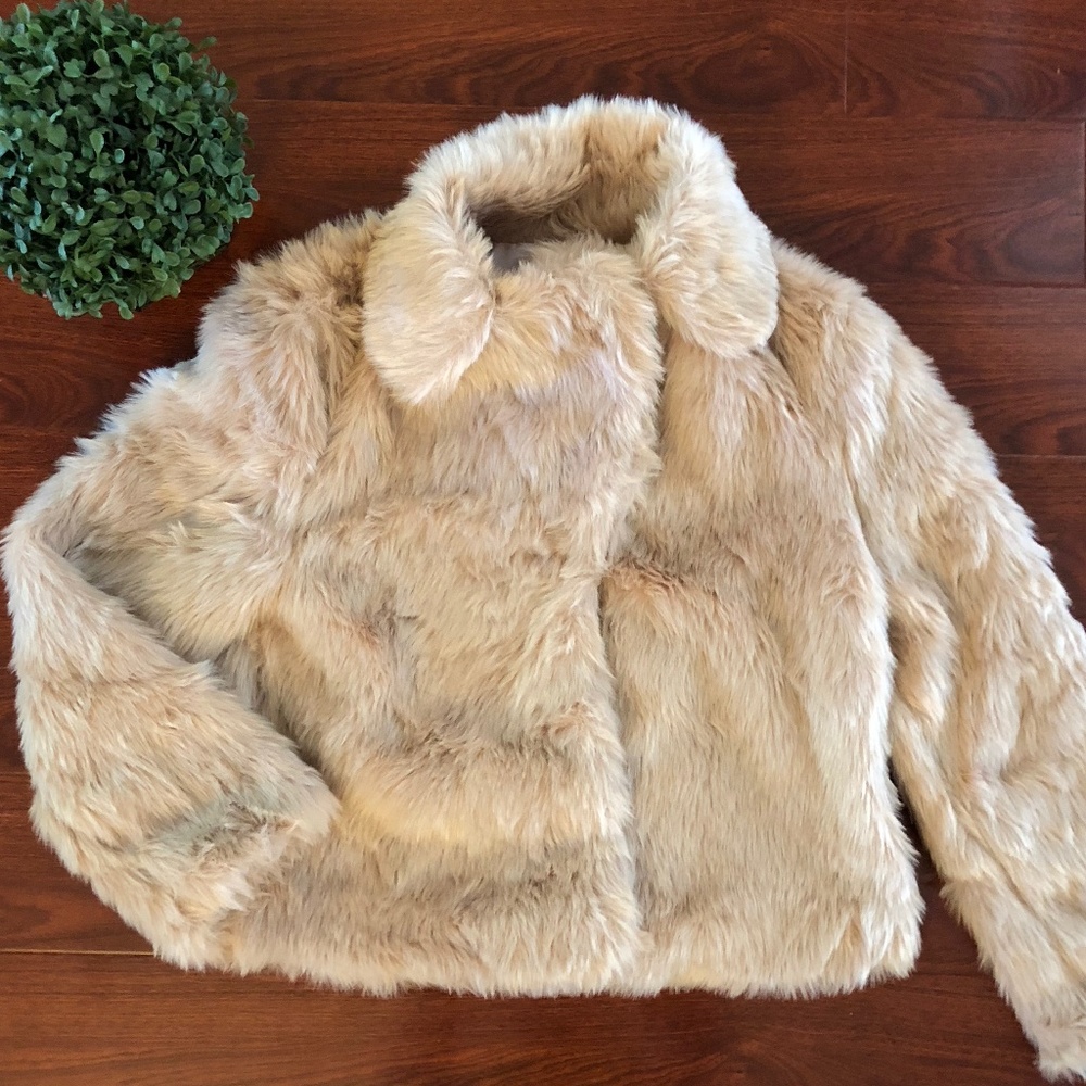 Love Tree Faux Fur Pink Coat